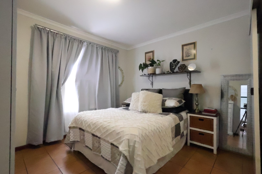 2 Bedroom Property for Sale in Paarl South Western Cape